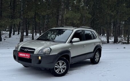 Hyundai Tucson III, 2008 год, 970 000 рублей, 1 фотография