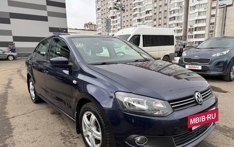 Volkswagen Polo VI (EU Market), 2012 год, 750 000 рублей, 2 фотография