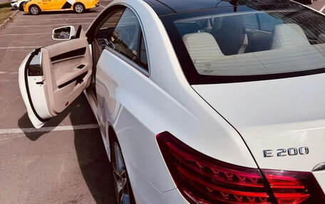 Mercedes-Benz E-Класс, 2015 год, 2 850 000 рублей, 4 фотография