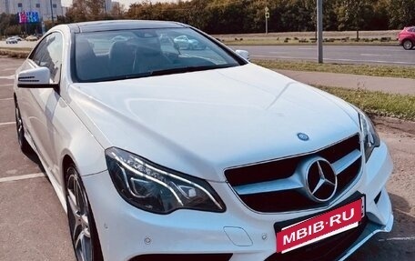 Mercedes-Benz E-Класс, 2015 год, 2 850 000 рублей, 14 фотография