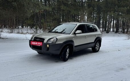 Hyundai Tucson III, 2008 год, 970 000 рублей, 24 фотография