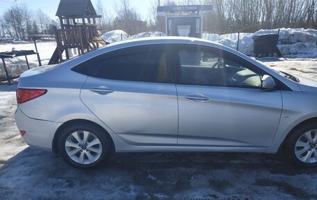 Hyundai Solaris II рестайлинг, 2016 год, 635 000 рублей, 10 фотография