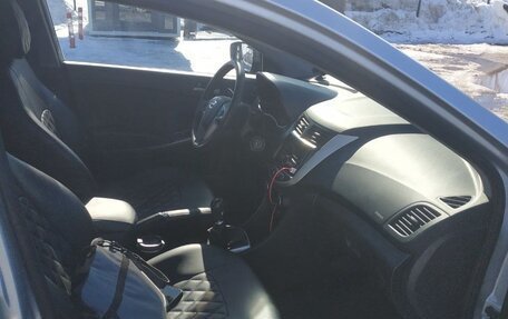 Hyundai Solaris II рестайлинг, 2016 год, 635 000 рублей, 22 фотография