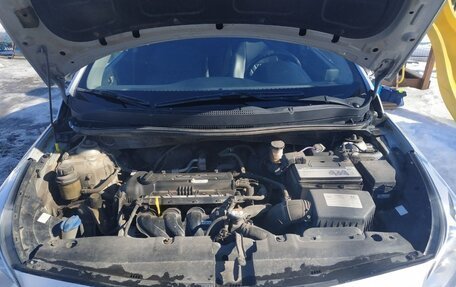 Hyundai Solaris II рестайлинг, 2016 год, 635 000 рублей, 28 фотография