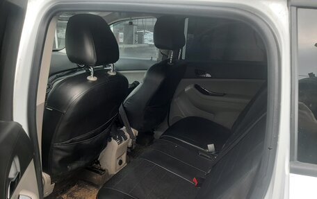 Chevrolet Orlando I, 2012 год, 800 000 рублей, 10 фотография