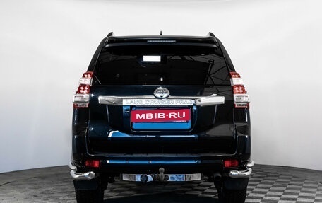 Toyota Land Cruiser Prado 150 рестайлинг 2, 2017 год, 3 599 000 рублей, 7 фотография