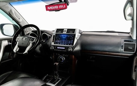 Toyota Land Cruiser Prado 150 рестайлинг 2, 2017 год, 3 599 000 рублей, 10 фотография