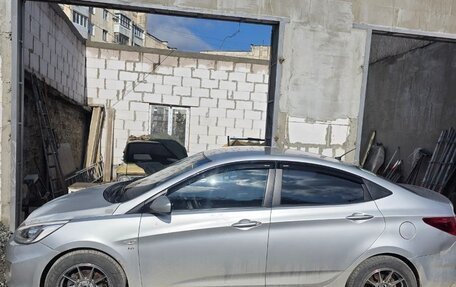 Hyundai Accent IV, 2013 год, 400 000 рублей, 1 фотография