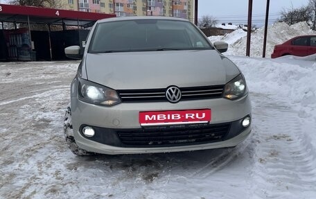 Volkswagen Polo VI (EU Market), 2011 год, 620 000 рублей, 1 фотография