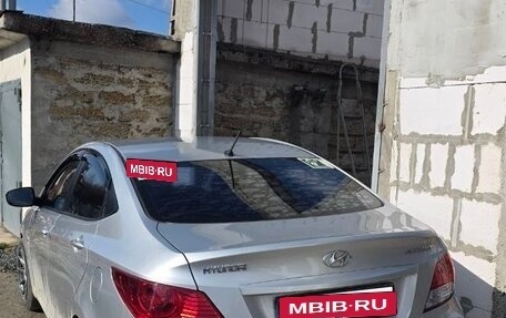 Hyundai Accent IV, 2013 год, 400 000 рублей, 3 фотография