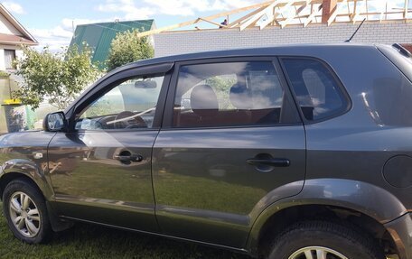 Hyundai Tucson III, 2008 год, 850 000 рублей, 27 фотография