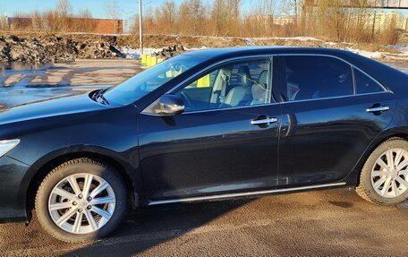 Toyota Camry, 2013 год, 1 690 000 рублей, 2 фотография