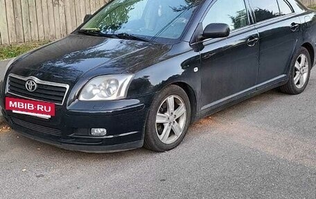 Toyota Avensis III рестайлинг, 2004 год, 550 000 рублей, 2 фотография