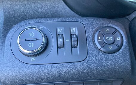 Opel Combo E, 2020 год, 2 375 000 рублей, 14 фотография