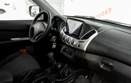 Mitsubishi L200 IV рестайлинг, 2014 год, 1 450 000 рублей, 10 фотография