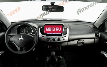 Mitsubishi L200 IV рестайлинг, 2014 год, 1 450 000 рублей, 9 фотография