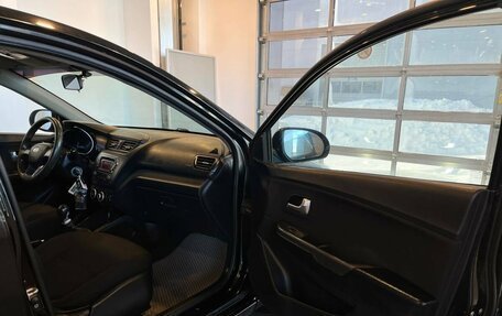 KIA Rio III рестайлинг, 2011 год, 730 000 рублей, 24 фотография