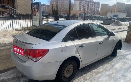 Chevrolet Cruze II, 2011 год, 547 000 рублей, 4 фотография