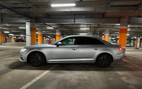 Audi A4, 2018 год, 2 950 000 рублей, 10 фотография