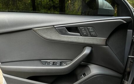 Audi A4, 2018 год, 2 950 000 рублей, 20 фотография