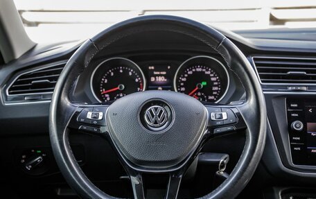 Volkswagen Tiguan II, 2019 год, 2 398 000 рублей, 12 фотография