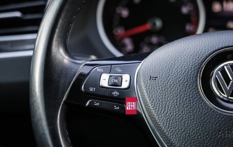 Volkswagen Tiguan II, 2019 год, 2 398 000 рублей, 13 фотография