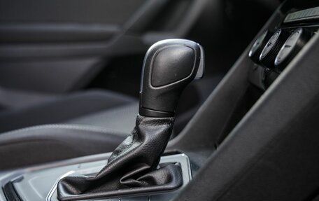 Volkswagen Tiguan II, 2019 год, 2 398 000 рублей, 28 фотография