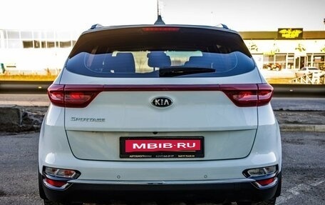 KIA Sportage IV рестайлинг, 2021 год, 2 398 000 рублей, 6 фотография