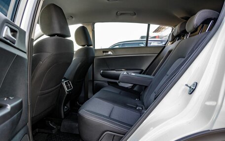 KIA Sportage IV рестайлинг, 2021 год, 2 398 000 рублей, 37 фотография