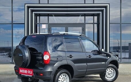 Chevrolet Niva I рестайлинг, 2015 год, 649 000 рублей, 4 фотография