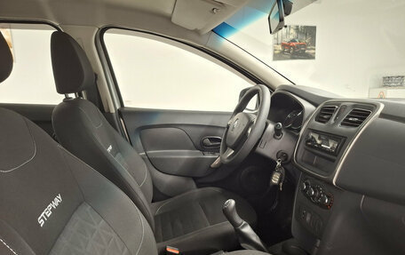 Renault Sandero II рестайлинг, 2017 год, 995 000 рублей, 11 фотография