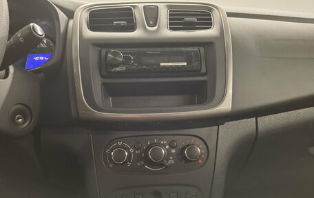 Renault Sandero II рестайлинг, 2017 год, 995 000 рублей, 15 фотография