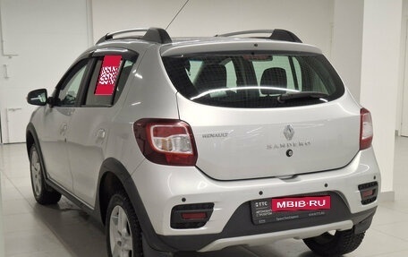 Renault Sandero II рестайлинг, 2017 год, 995 000 рублей, 7 фотография