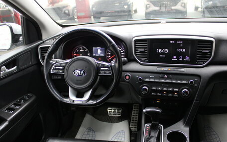 KIA Sportage IV рестайлинг, 2019 год, 2 199 000 рублей, 10 фотография