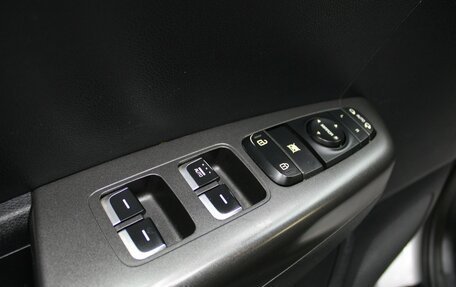 KIA Sportage IV рестайлинг, 2019 год, 2 199 000 рублей, 28 фотография