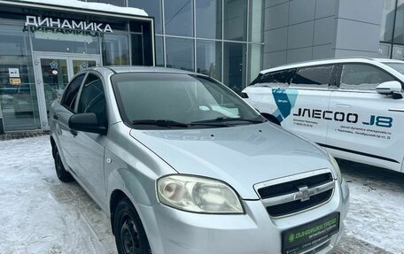 Chevrolet Aveo III, 2010 год, 464 000 рублей, 3 фотография