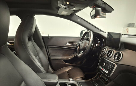 Mercedes-Benz CLA, 2018 год, 2 359 000 рублей, 13 фотография