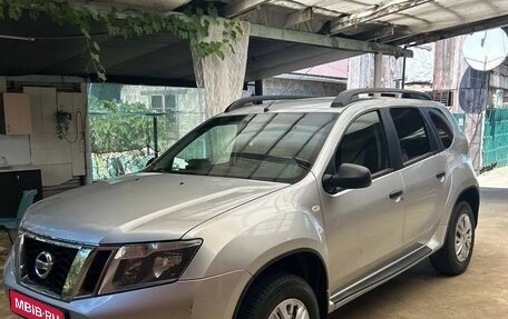 Nissan Terrano III, 2015 год, 900 000 рублей, 1 фотография