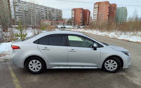Toyota Corolla, 2021 год, 2 200 000 рублей, 3 фотография