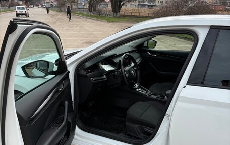 Skoda Octavia IV, 2021 год, 2 350 000 рублей, 15 фотография