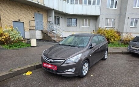 Hyundai Solaris II рестайлинг, 2014 год, 810 000 рублей, 1 фотография