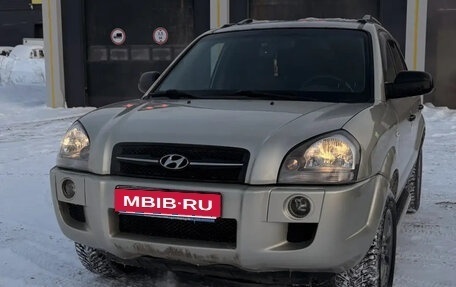 Hyundai Tucson III, 2008 год, 620 000 рублей, 1 фотография