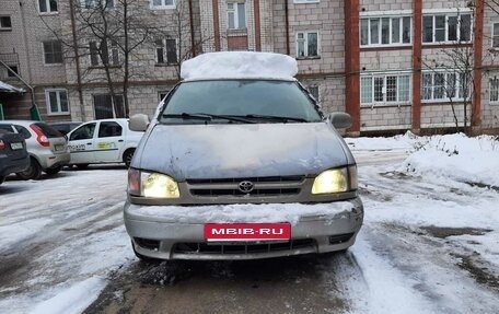 Toyota Sienna I, 2001 год, 455 555 рублей, 1 фотография
