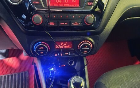 KIA Rio III рестайлинг, 2012 год, 700 000 рублей, 9 фотография