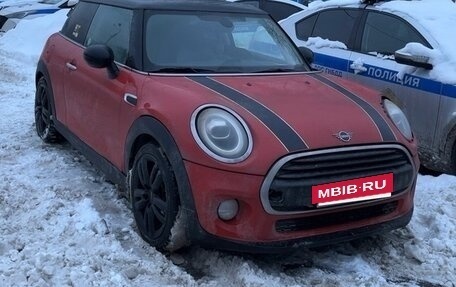 MINI Hatch, 2019 год, 1 290 000 рублей, 3 фотография