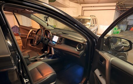 Toyota RAV4, 2019 год, 3 800 000 рублей, 8 фотография