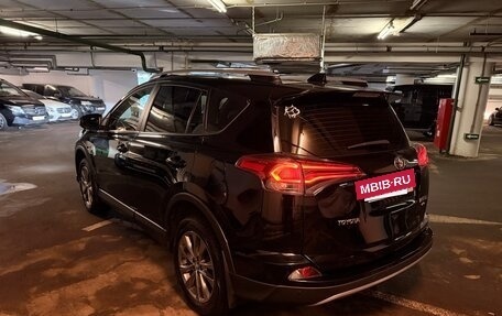 Toyota RAV4, 2019 год, 3 800 000 рублей, 4 фотография