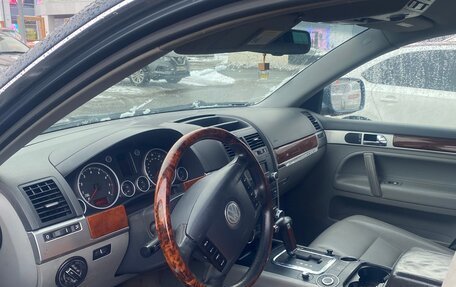 Volkswagen Touareg III, 2004 год, 512 000 рублей, 5 фотография