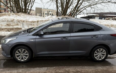 Hyundai Solaris II рестайлинг, 2020 год, 1 030 000 рублей, 3 фотография