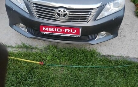 Toyota Camry, 2012 год, 1 400 000 рублей, 2 фотография